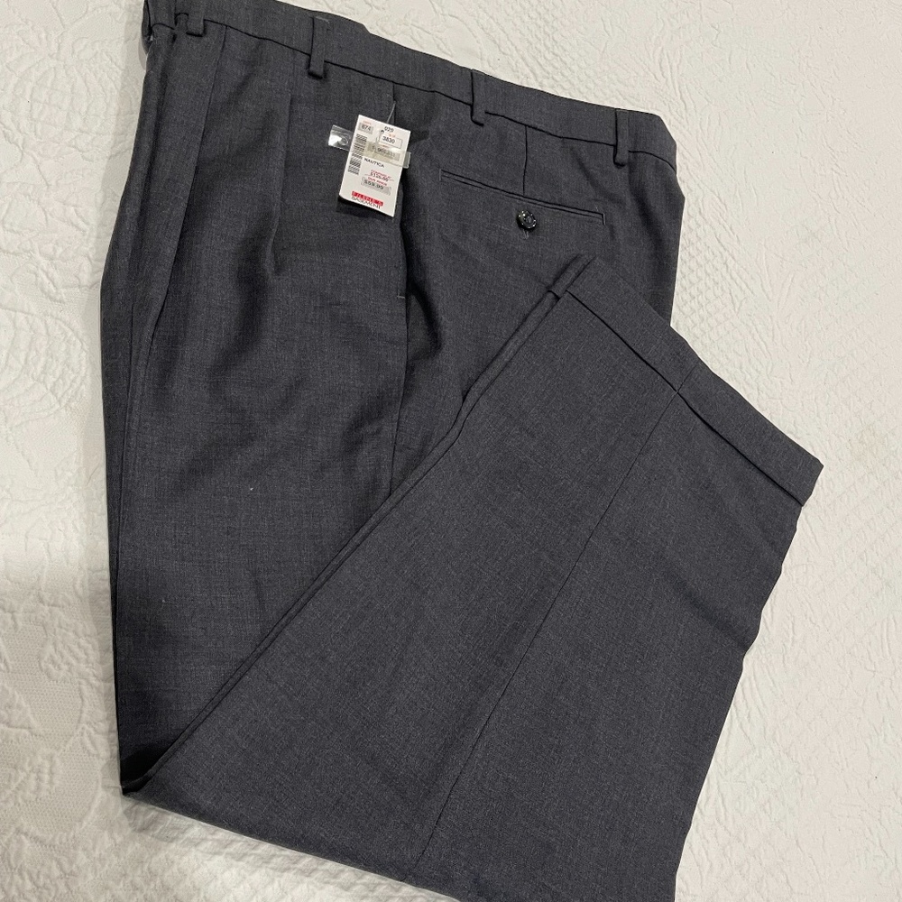 Nautica Gray  Pants $15 Sz 38x30 Excellent